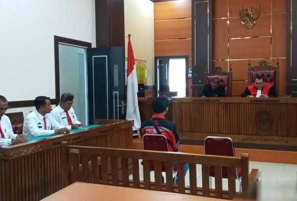 Foto Tujuh Pelanggar Perda Jalani Sidang Tipiring