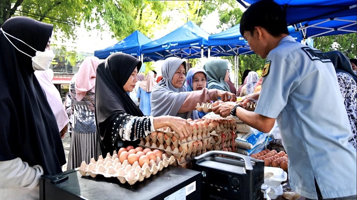 Foto Pemkab Tanah Datar Gelar Operasi Pasar