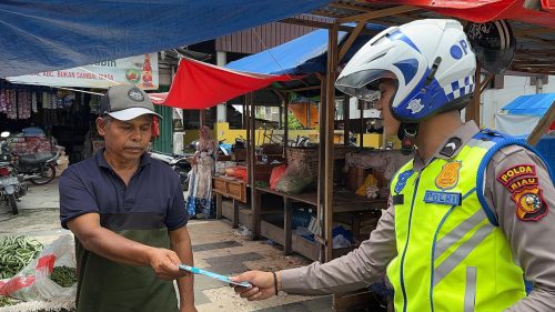 Foto Ditlantas Polda Riau Ajak Masyarakat Jadi Pelopor Kamtibmas Jelang Pemilu 2024