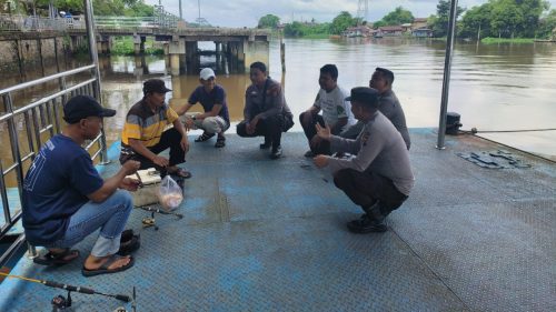 Foto Begini Pesan Kapolsek SKP untuk Pemilu Damai di Pekanbaru