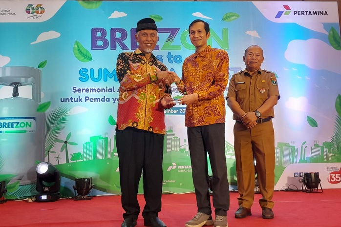 Foto LAUNCHING DI PADANG; Pertamina Hadirkan Breezon untuk Selamatkan Bumi