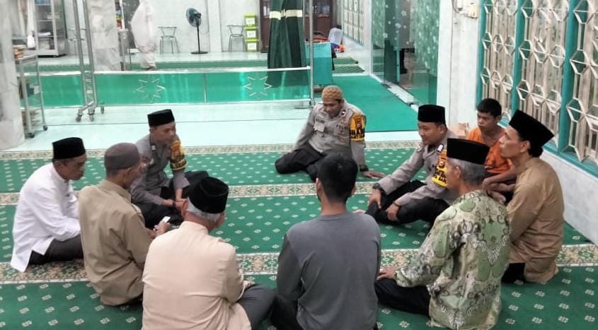 Foto Polsek Pekanbaru Kota Gelar Cooling System dalam Rangka Pemilu Damai 2024