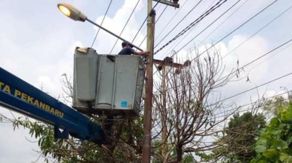 Foto Pemkot Pekanbaru Ingin Tagihan Listrik PJU Turun Hingga Rp3 Miliar Perbulan