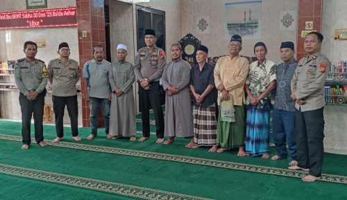 Foto Polsek Sukajadi Subuh Berjamaah dan Cooling System di Masjid Al Yaqin