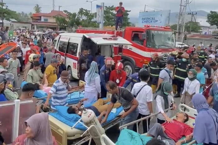 Foto Peristiwa di RS Semen Padang Disebabkan Meledaknya AC Sentral