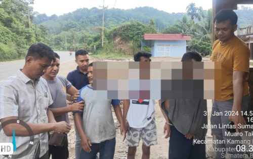 Foto Tiga Tersangka Narkoba Ditangkap di Kamang Baru, Sijunjung