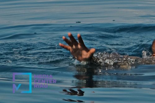 Foto Bocah Tenggelam di Sungai Kampar Ditemukan Meninggal Dunia