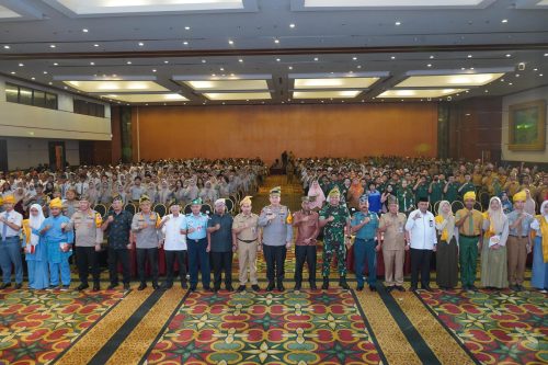 Foto Polda Riau Gagas Deklarasi Pemilu Damai 2024 bersama Ribuan Generasi Z Se-Provinsi Riau