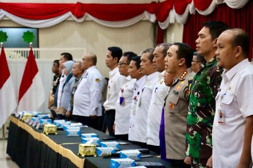 Foto Kapolresta Pekanbaru Hadiri Rapat Koordinasi Persiapan Distribusi Pemilihan Umum Tahun 2024