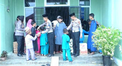 Foto Pasca Pemilu, Ditlantas Polda Riau ajak masyarakat menjaga Kamtibmas dan Persaudaraan
