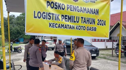 Foto Wakapolres Siak Cek Personel Pengamanan Pleno Rekapitulasi Suara Tingkat Kecamatan