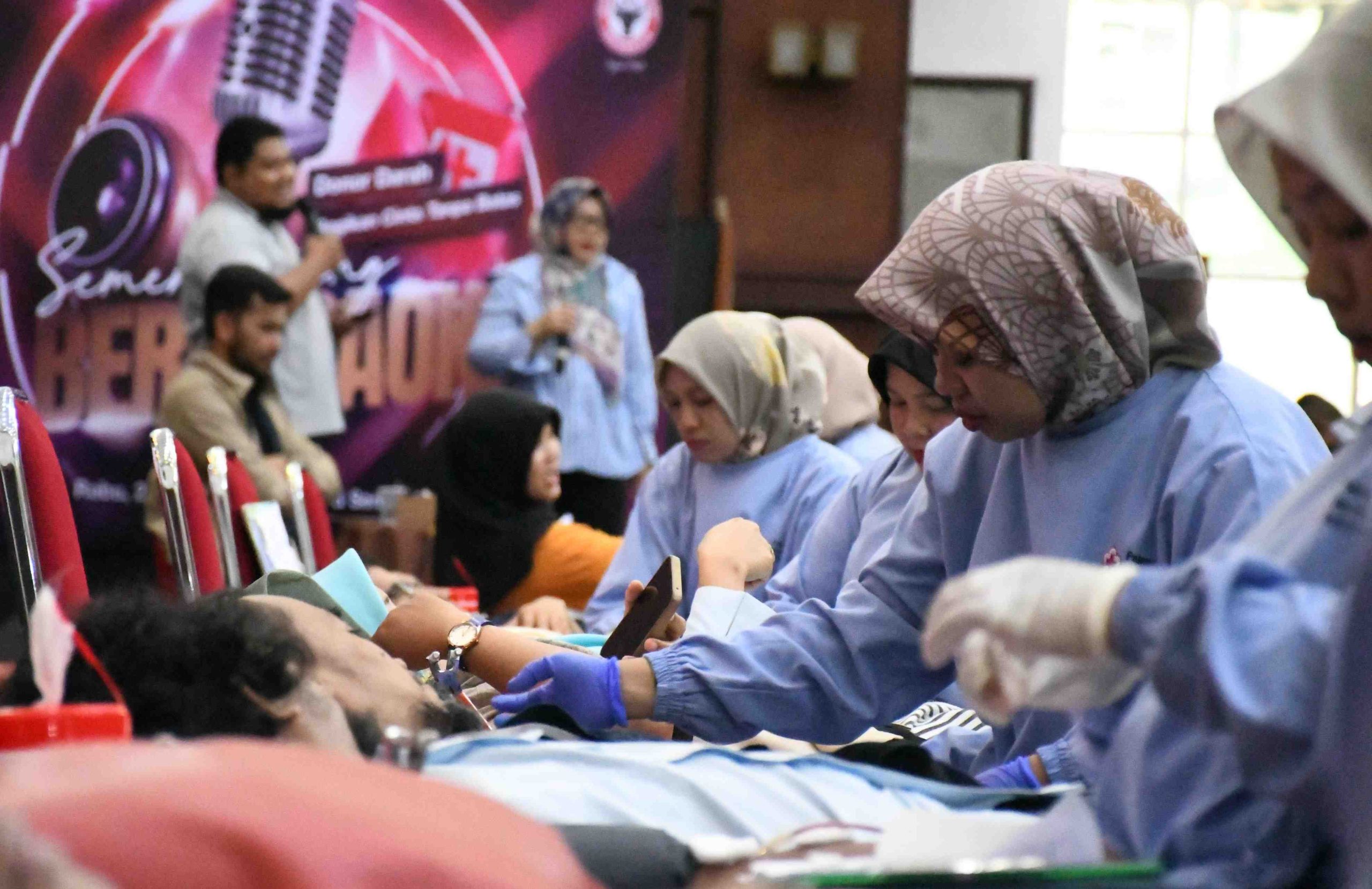 Foto Gaet 102 Pendonor Pemula, Semen Padang Sumbangkan 442 Kantong Darah ke PMI