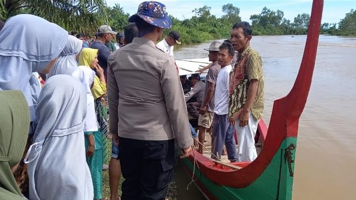 Foto Warga Masang Agam Diseret Buaya Saat Mencari Lokan