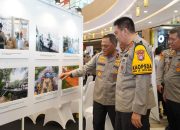 Foto Diikuti Ribuan Peserta, Kapolda Riau Hadiri Exhibition Photo Cooling Sistem Pemilu 2024 di Living World