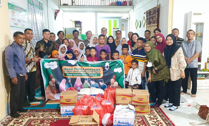 Foto Menebar Kebahagiaan di Bulan Ramadan, Apical Group Lakukan Berbagai Inisiatif di Padang