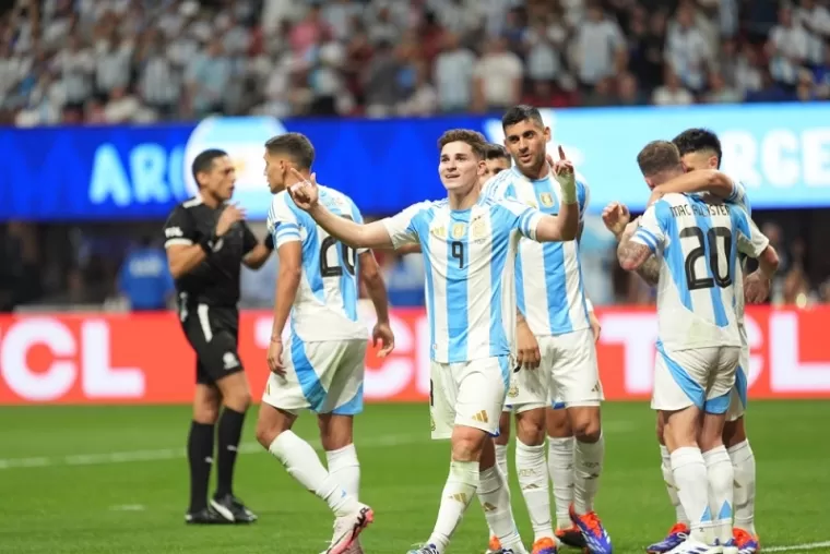 COPA AMERIKA: Argentina Libas Kanada 2-0