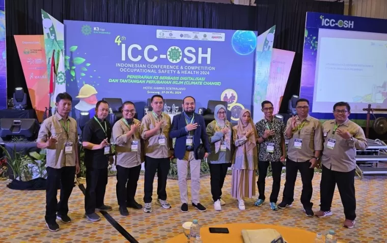 Dua tim Safety Health Environment (SHE) PT Semen Padang menyabet prestasi, Four Star dan Three Star di ajang Indonesian Conference &amp; Competition Occupational Safety &amp; Health (ICC-OSH) 2024