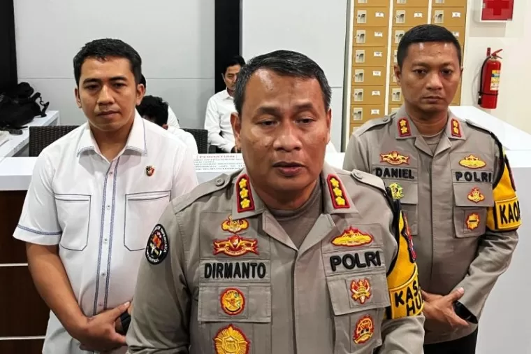 Polda Jawa Timur Tahan Polwan Bakar Suami di Mojokerto