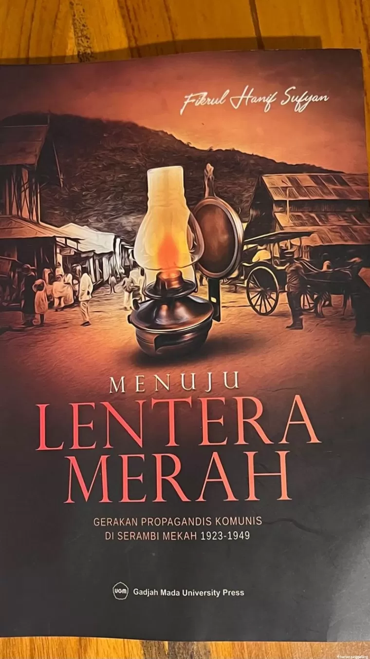 Buku Menuju Lentera Merah