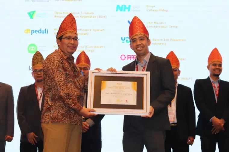 Dompet Dhuafa Raih Dua Penghargaan Zakat Award 2024