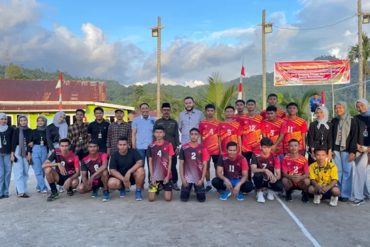 Fadly Amran Buka Turnamen Volleyball Batung Miyambabuku Cup 2 di Bungus