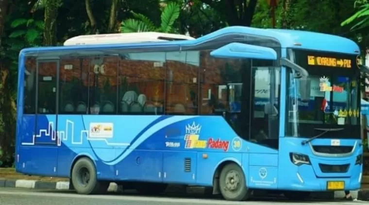 HUT ke-355, Naik Trans Padang Hanya Bayar 1 Rupiah