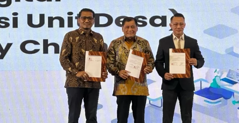 Penandatanganan nota kesepahaman antara Telkom Group dengan DEKOPIN. Penandatanganan nota kesepahaman dilaksanakan di Harmony One Hotel &amp; Convention Center Batam (12/7), yang diwakili oleh Vice President Consumer Business Telkomsel Area Sumatera, Mulya Bu