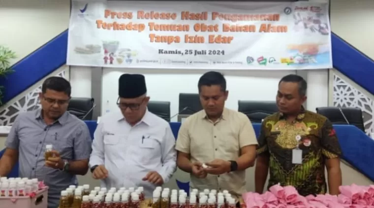 Waspada! Jamu Pelangsing Ilegal Mengandung Bahan Berbahaya Beredar di Padang