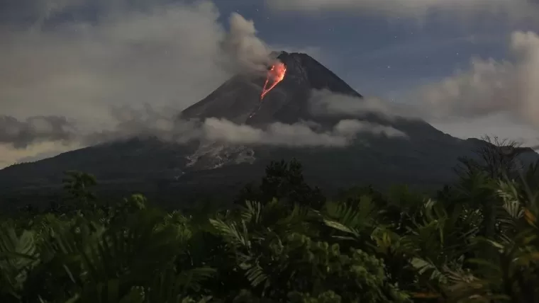 Erupsi Gunung Merapi. (Foto: detik.com)