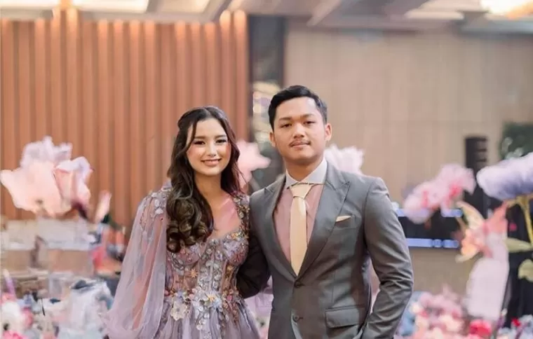 Azriel Hermansyah dan Sarah Menzel.  (Foto: Instagram @azriel_ermansyah)