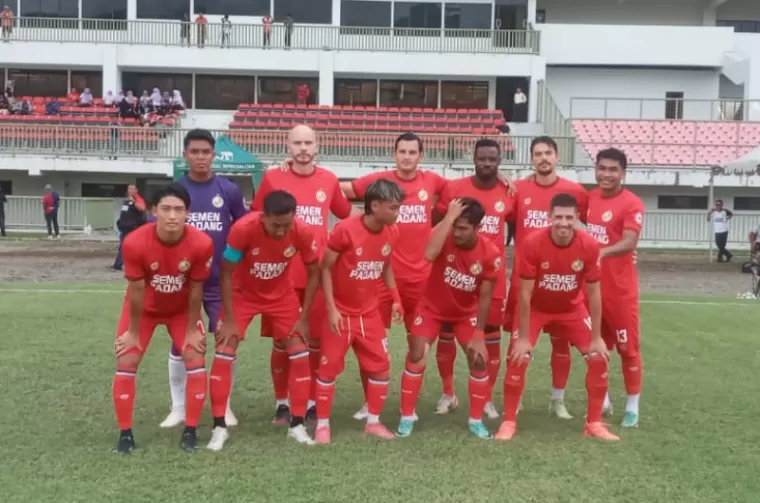 STARTING XI- Inilah starting XI skuad Semen Padang FC kala kontra tim PON Sumbar, Minggu (4/8/2024) siang di Stadion Utama Sumbar. (dede amri)