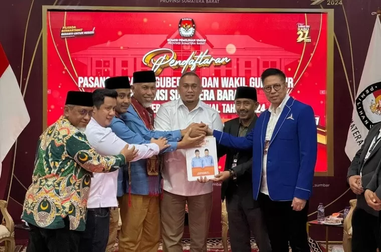 Mahyeldi-Vasko Resmi Daftar ke KPU Sumbar