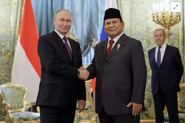 Menhan sekaligus Presiden terpilih RI, Prabowo Subianto bertemu Presiden Rusia, Vladimir Putin, di Istana Kremlin, Moskow, Rabu, 31 Juli 2024. (Foto: Infobanknews)