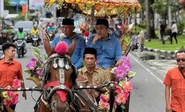 Resmi Daftar ke KPU Sumbar, Mahyeldi-Vasko Siap Gerak Cepat untuk Sumbar