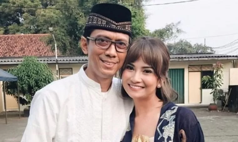 Doddy Sudradjat bersama Almarhum Vanessa Angel. (Foto: Pinterest)