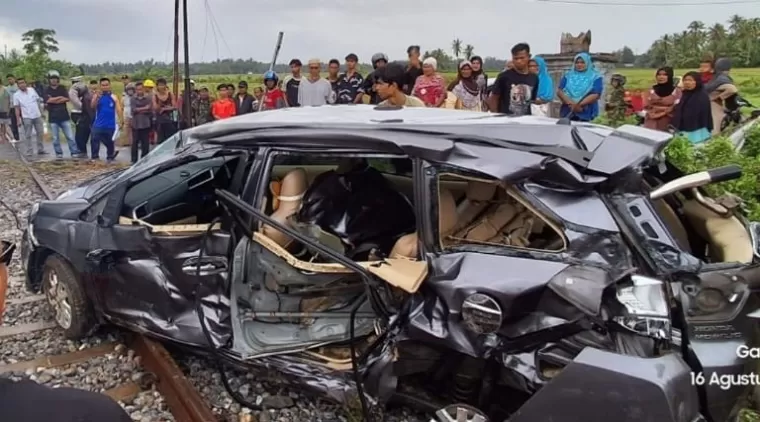 Tragedi Kecelakaan Kereta Api di Pariaman: Korban Bertambah Jadi Tiga Orang