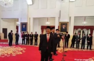 Pelantikan menteri oleh Presiden Jokowi. (Foto: Suara.com)