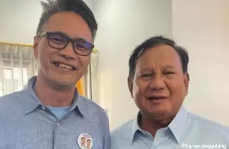 Ketum DPP Gigih Brani 08 Andre Opa Sumual bersama Prabowo Subianto