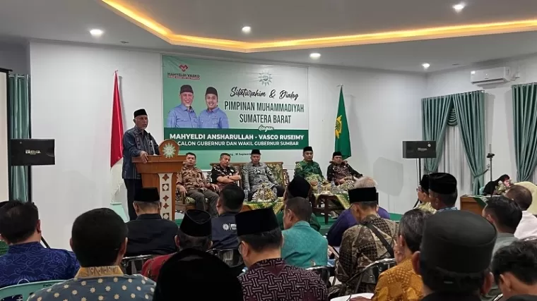 Mahyeldi - Vasko bersilaturahmi dengan Muhammadiyah