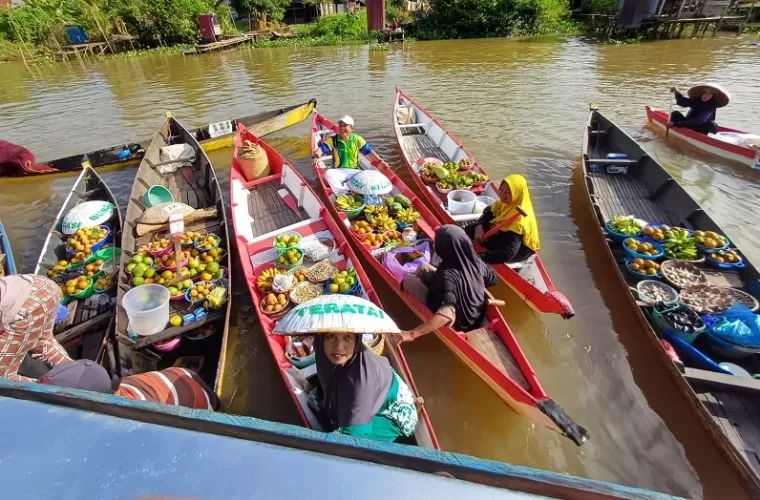 Pasar terapung di Lok Baintan. (eriandi)