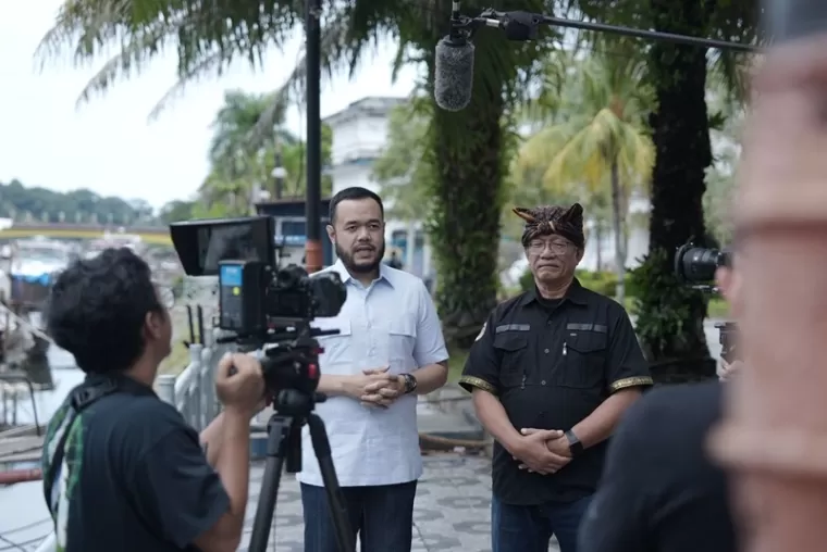 Fadly Amran Syuting Film: Sutradara Nasional Terlibat!&quot;