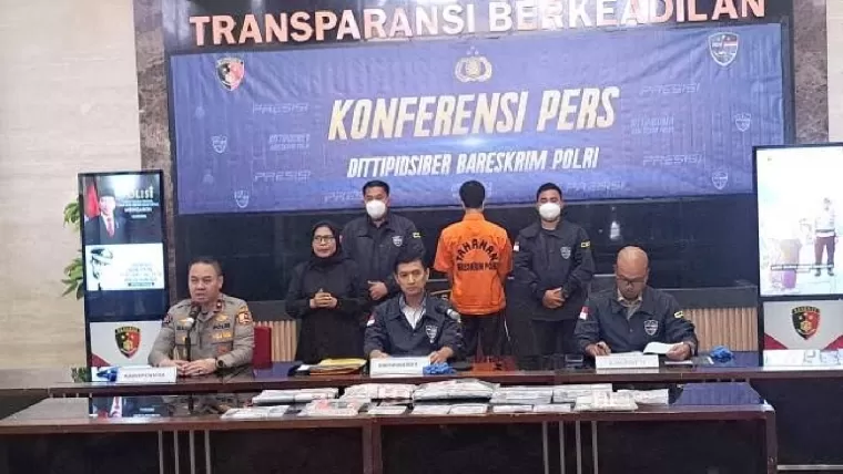 Direktorat Tindak Pidana Siber (Dittipidsiber) Bareskrim Polri mengungkap kasus akses ilegal dan penjualan data Badan Kepegawaian Nasional (BKN). (Foto: Suar Indonesia)