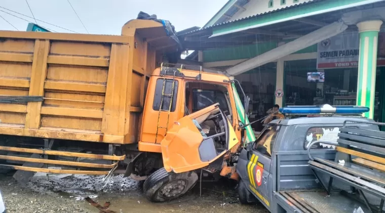 Kecelakaan Beruntun di Jalan Lintas Pasaman Barat, Sejumlah Korban Luka-Luka