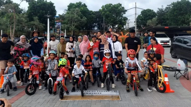 Latihan dan Main Bareng ala Balance Bike Padang, Formula Permainan, Olahraga dan Pendidikan bagi Anak