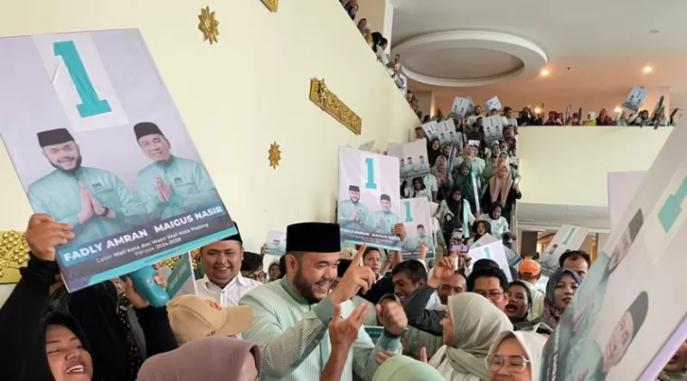 Pecah, Relawan Paslon Nomor Urut 1 Fadly-Maigus Penuhi Aula Hotel Turuntum