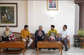 Kunjungan kerja Komisi II DPR RI ke KPU Sumatera Barat dalam rangka memantau persiapan dan kesiapan penyelenggaraan Pilkada Serentak 2024. (ist)