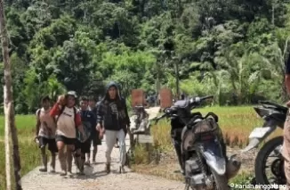 Proses evakuasi korban longsor tambang emas ilegal di Nagari Sungai Abu, Kec.Hiliran Gumanti, Kab.Solok. (ist0