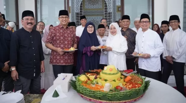 Anies Baswedan Hadiri Syukuran 2 Tahun Masjid At Tabayyun