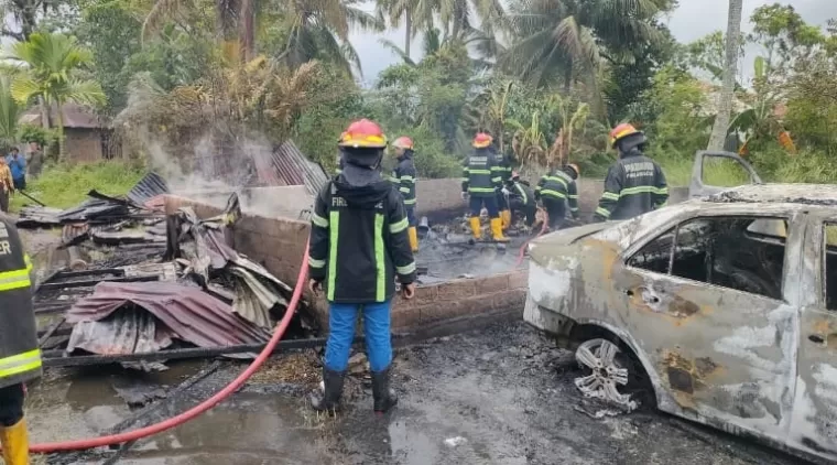 Bengkel Las di Padang Dilalap Api, Kerugian Capai Rp400 Juta