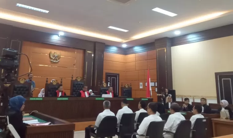 Dugaan Korupsi Disdik Sumbar Mulai Disidangkan, Tujuh Terdakwa Hadir